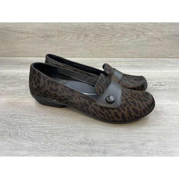 Dansko Olen Women's Ballet Flat Cheetah Leather Slip Resistant 8 Brown Shoes - Picture 1 of 12